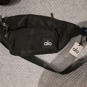 ALO Yoga Black Belt Bag